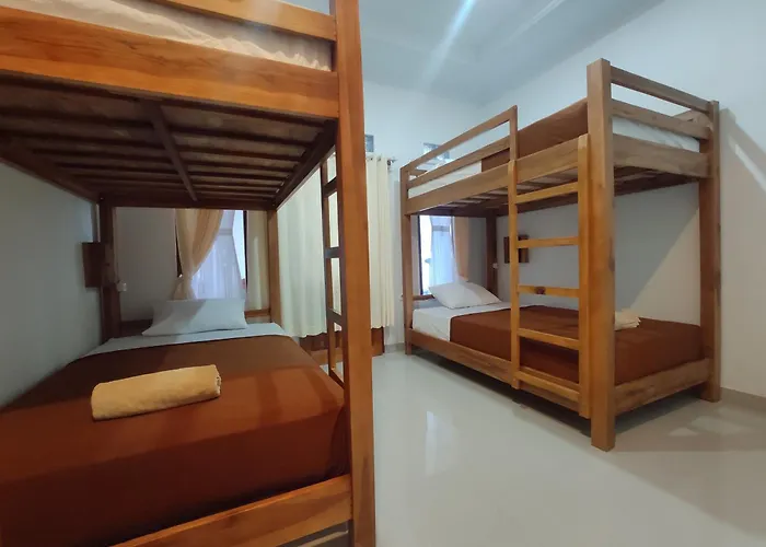 Hostel Gedhong