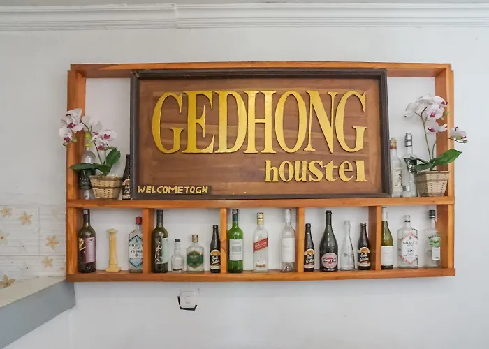 Gedhong Hostel *